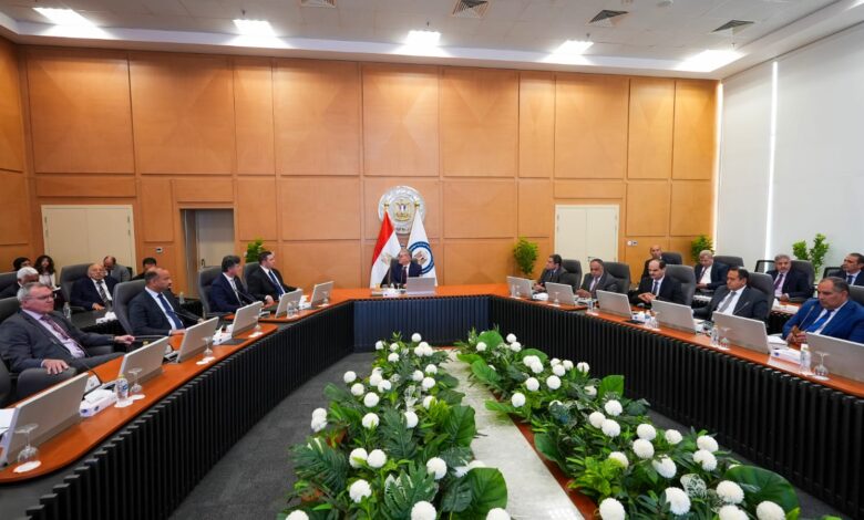 وزير البترول والثروة المعدنية يناقش مع الشركات العالمية خطة تعزيز الانتاج والإجراءات التحفيزية للاستثمار 1 IMG 20260202 WA0031 1