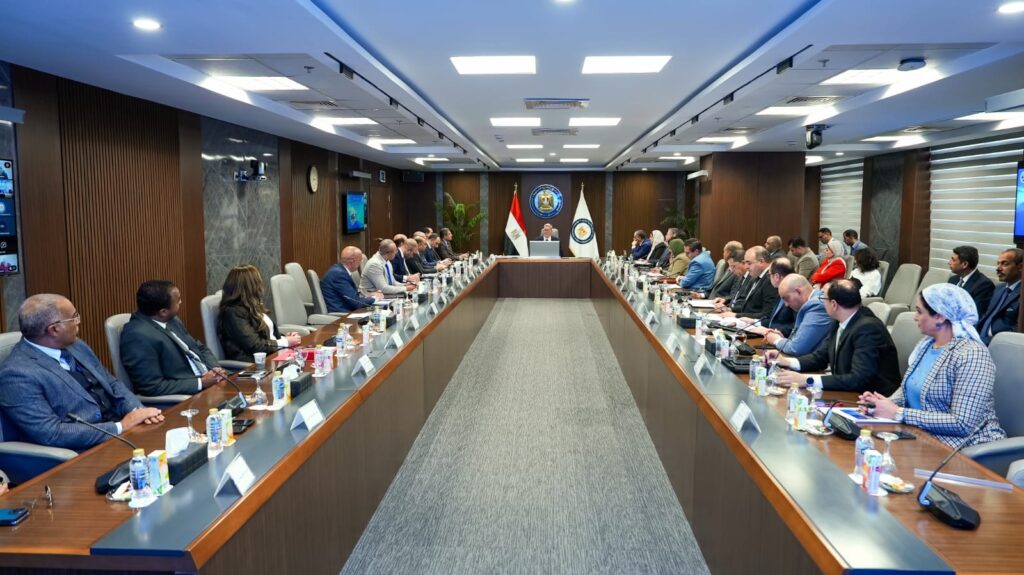 وزير البترول والثروة المعدنية يعتمد الموازنات الاستثمارية 16 WhatsApp Image 2026 02 12 at 11.14.20 AM 3