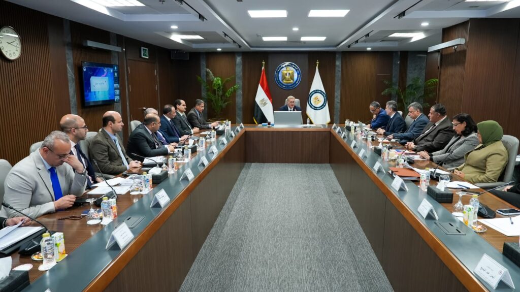 وزير البترول والثروة المعدنية يعتمد الموازنات الاستثمارية 19 WhatsApp Image 2026 02 12 at 11.14.22 AM 5