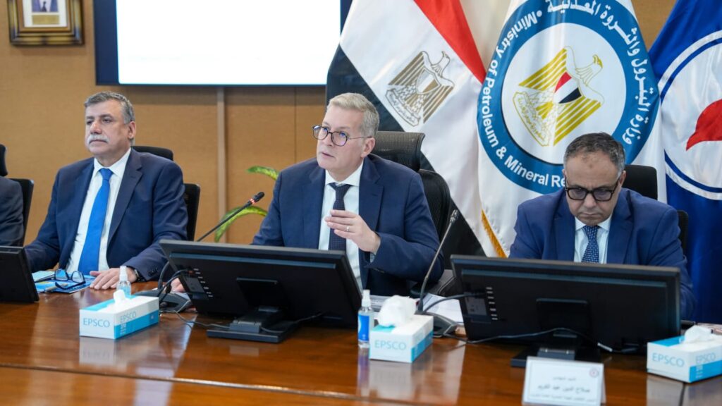 وزير البترول يعتمد الموازنات الاستثمارية لشركتي التعاون للبترول وأسيوط لتكرير البترول 4 b2206342 9a07 4793 b43e 08635e4e2ea7