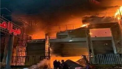 حريق هائل بمعرض مفروشات في المحلة الكبرى.. وتفحم محتوياته بالكامل | صور 2 20260305051249270