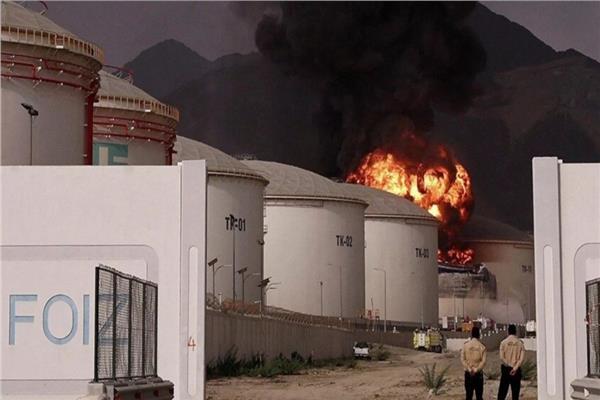 الإمارات.. حريق في حقل نفطي بالفجيرة نتيجة سقوط حطام بعد اعتراض جوي 1 20260309024705015
