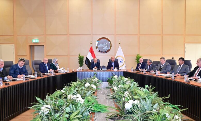 وزيرا الري والنقل يناقشان الإجراءات الخاصه بالأراضي المتعلقة بتنفيذ المشروعات القومية 1 3887ee57 4d81 4711 b9ba 962f89782384
