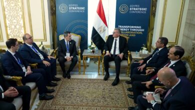 وزير البترول يبحث تعزيز التعاون مع شلمبرجير العالمية في تطبيق الحفر الأفقي لزيادة الإنتاج البترولي 3 WhatsApp Image 2026 03 31 at 9.17.52 AM