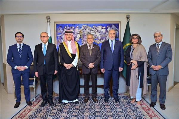 مساعد وزير الخارجية للتخطيط السياسى يشارك فى اجتماع كبار المسئولين الرباعي في إسلام آباد 1 20260415184911832