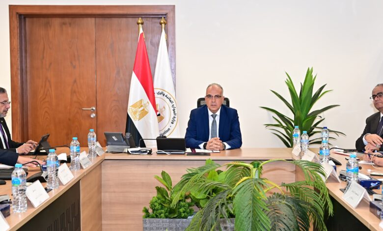 الري : إدارة الموقف المائي للنيل بصورة ديناميكية اعتمادًا على الرصد اللحظي والتنبؤات الهيدرولوجية اتخاذ التدابير التشغيلية للتعامل مع التقلبات الجوية 1 IMG 20260405 WA0011