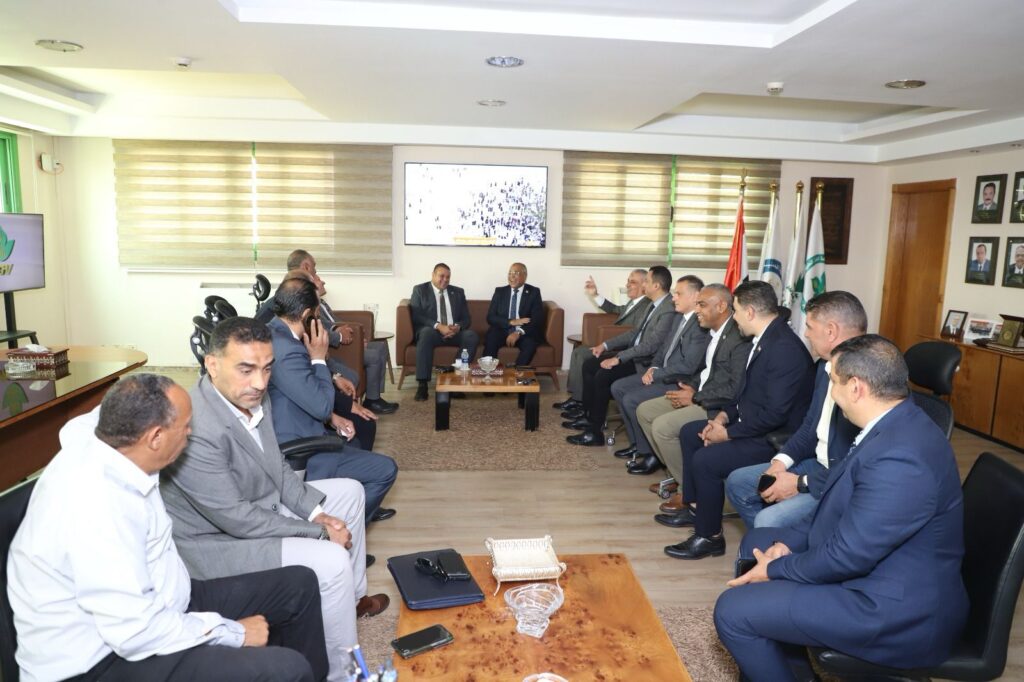 رئيس نقابة البترول يزور «كارجاس» ويؤكد دعم الاستقرار والتوسع.. وإشادة بالتكاتف داخل الشركة 4 IMG 20260429 WA0025