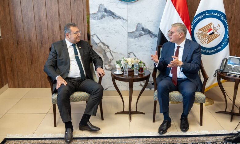 وزير البترول والثروة المعدنية يلتقي رئيس اللجنة الاقتصادية بمجلس النواب 1 WhatsApp Image 2026 04 22 at 3.03.32 PM