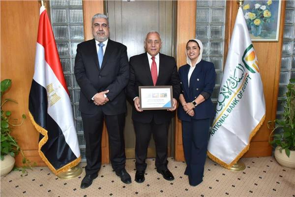 البنك الأهلي المصري يطرح نسخة صديقة للبيئة من بطاقة «ميزة» 1 20260520135438241