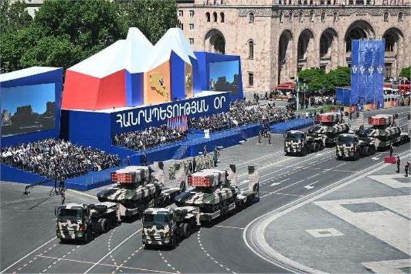 أرمينيا تحتفل بذكرى إعلان جمهوريتها الأولى بعرض عسكري مهيب في يريفان 1 20260529115358648