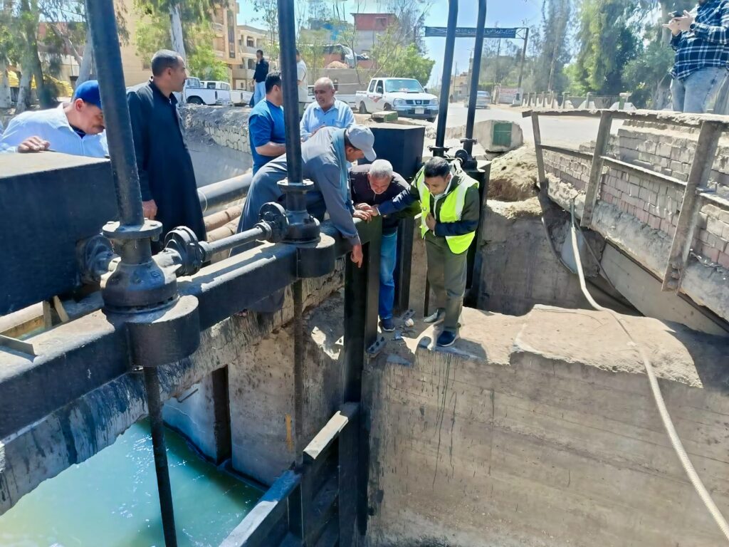سويلم : تدريب المهندسين والفنيين والبحارة على تشغيل وصيانة القناطر 2 IMG 20260508 WA0052