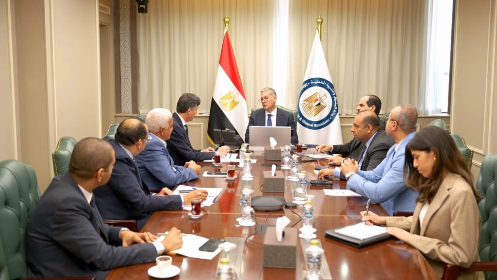 وزير البترول والثروة المعدنية يبحث مع إيني الإيطالية خطط زيادة انتاج الغاز وحفر آبار جديدة 2 IMG 20260615 WA0130