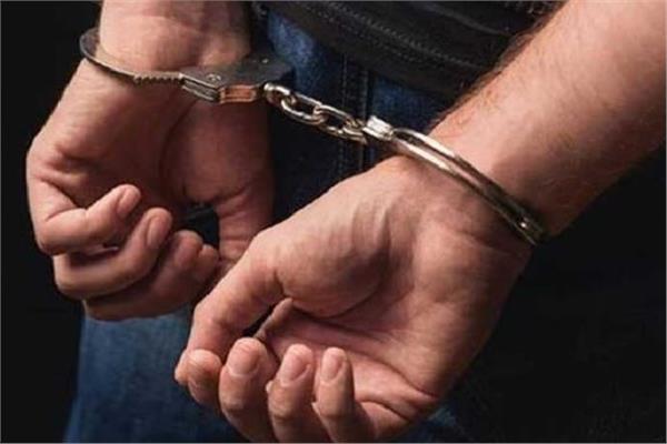 القبض على عاطل هدد أسرته بسلاح أبيض وأصاب شقيقه بالإسكندرية 1 القبض
