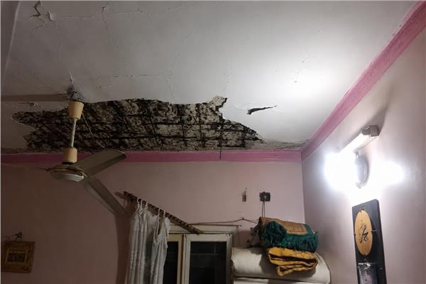 إصابة سيدة في انهيار جزئي لسقف منزل بالسويس جراء الزلزال 1 20260803050450688
