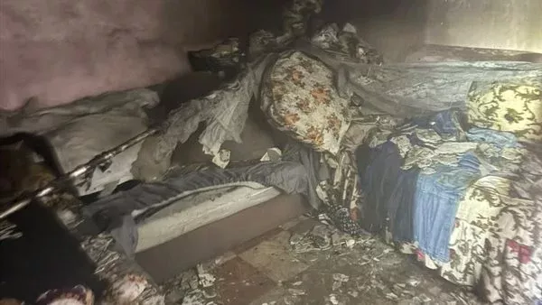 جهات التحقيق تعاين موقع حريق في شقة سكنية بحدائق القبة 1 IMG 3175