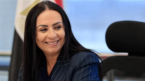 كافل أيتام قرر يفرح 3 بنات بالعمرة.. استجابة عاجلة من وزيرة التضامن لإنهاء إجراءات سفرهن 1 IMG 3759