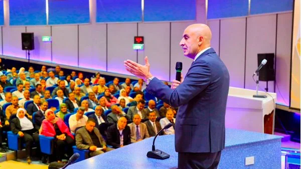اهتمام بالتربية الدينية.. وزير التعليم يحسم قواعد العام الدراسي الجديد: لا درجات دون حضور ولا مدرسة بلا انضباط 1 IMG 3767